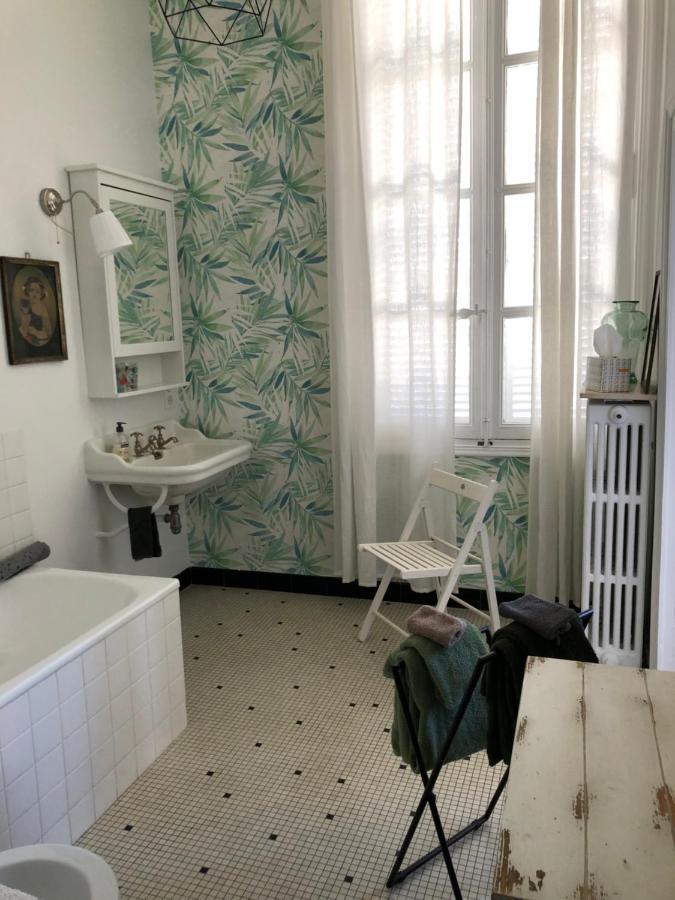 Beautifully Renovated Rooms On Place New York Angulema Exterior foto