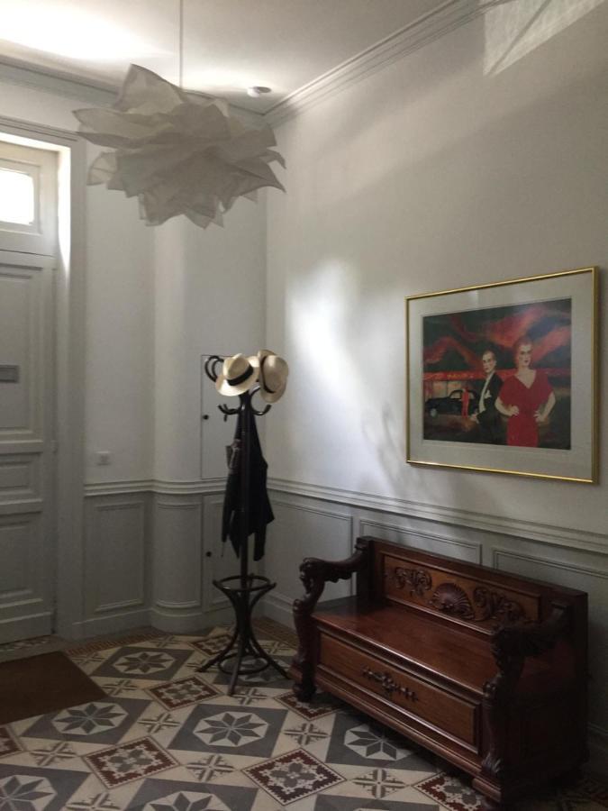 Beautifully Renovated Rooms On Place New York Angulema Exterior foto